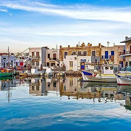 Hotel Charming Naxos With Seperate Bedroom Modern Furnishing Close To The Saint George